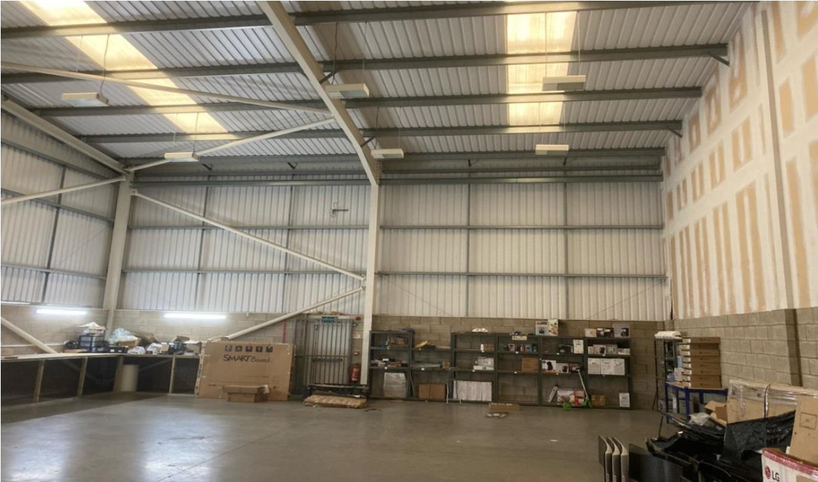 Industrial Unit in West Bromwich - photo 2